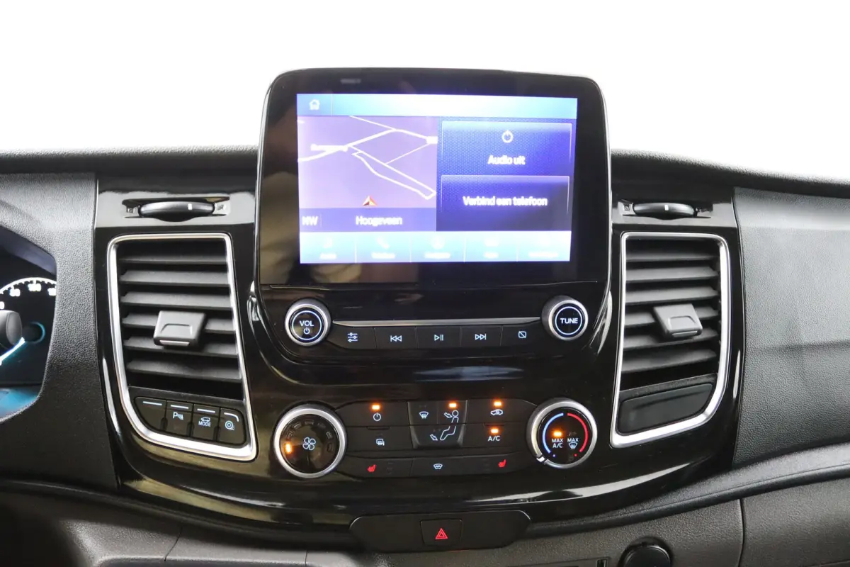 300 2.0 TDCI L2H1 Limited Automaat | Laadruimte Pakket | Navigatie | Stoelverwarming | Lichtmetalen Velgen | Camera | CarPlay/Android Auto