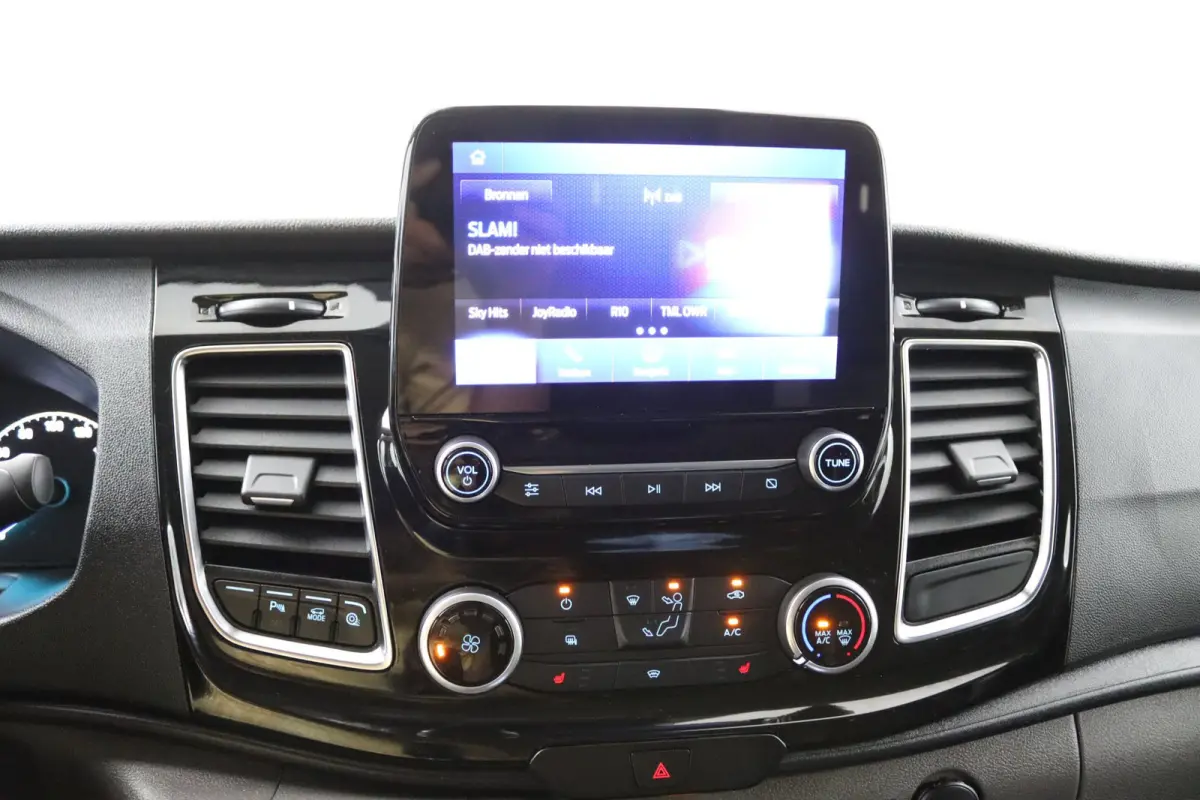 300 2.0 TDCI L2H1 Limited Automaat | Laadruimte Pakket | Navigatie | Stoelverwarming | Lichtmetalen Velgen | Camera | CarPlay/Android Auto