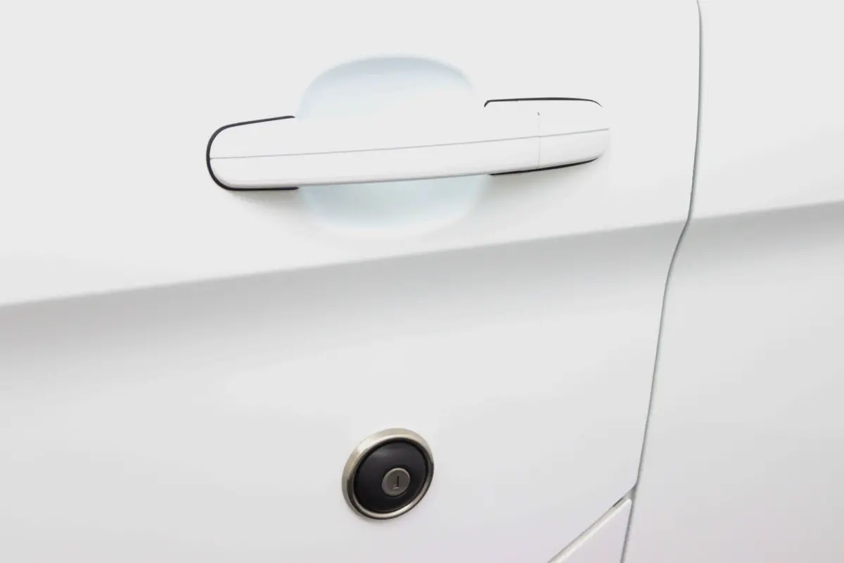300 2.0 TDCI L2H1 Limited Automaat | Laadruimte Pakket | Navigatie | Stoelverwarming | Lichtmetalen Velgen | Camera | CarPlay/Android Auto