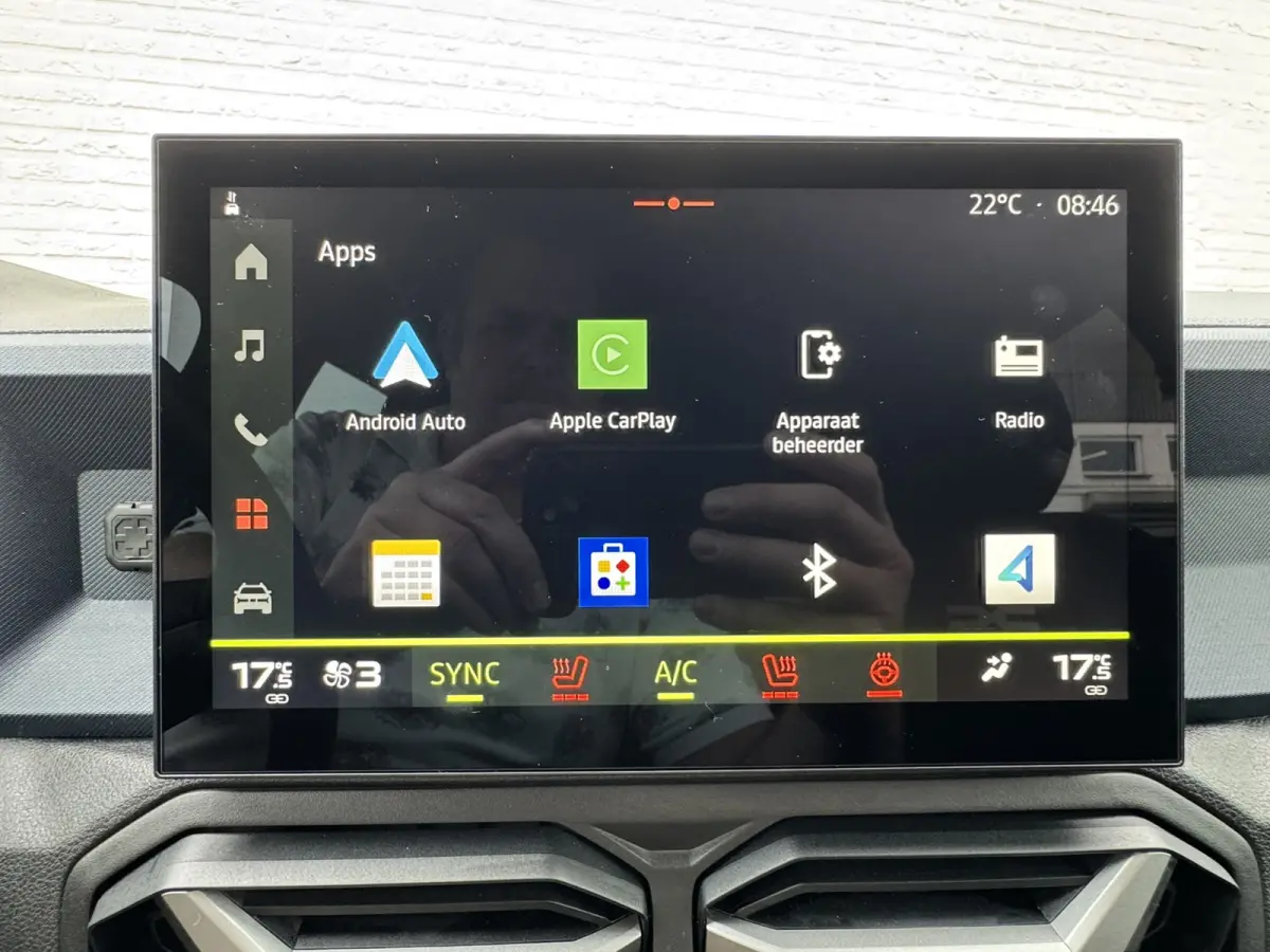 1.8 Hybrid 155 Expression 360 Camera Navi clima stoel/stuur verw. Carplay Fabrieksgarantie t/m 09-2028