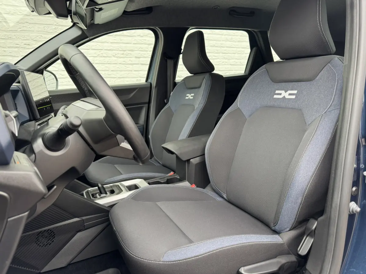 1.8 Hybrid 155 Expression 360 Camera Navi clima stoel/stuur verw. Carplay Fabrieksgarantie t/m 09-2028