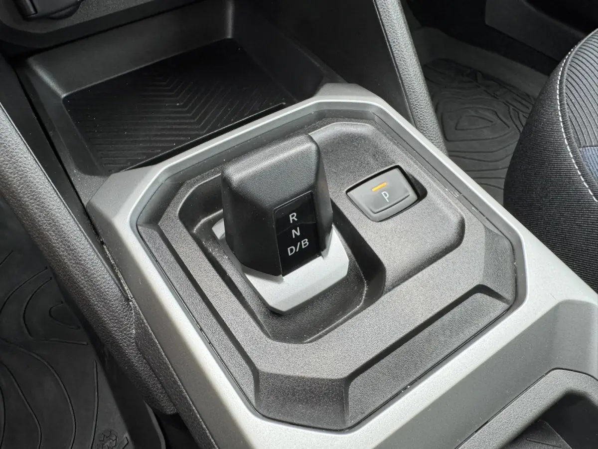 1.8 Hybrid 155 Expression 360 Camera Navi clima stoel/stuur verw. Carplay Fabrieksgarantie t/m 09-2028