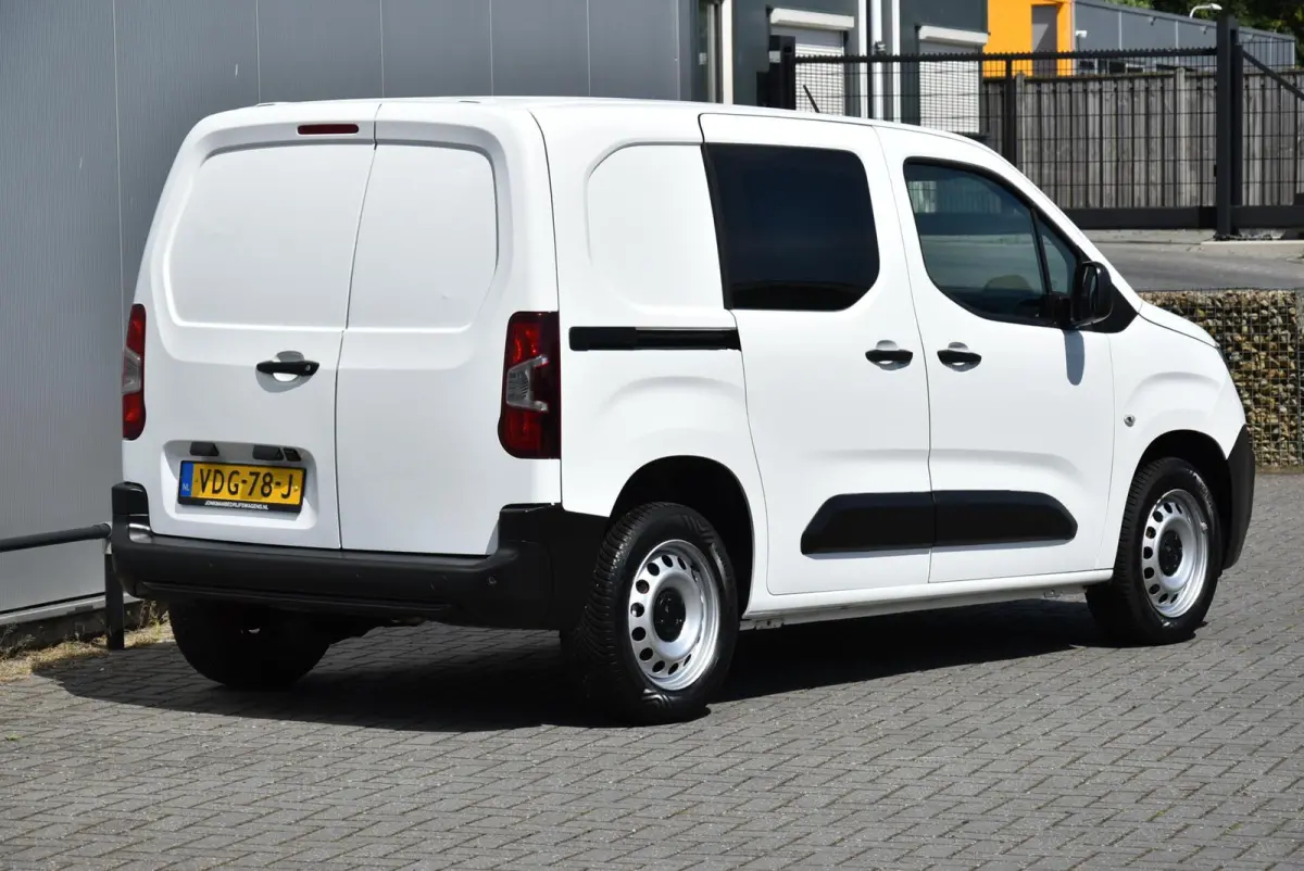 bestel 1.5 BlueHDI Premium