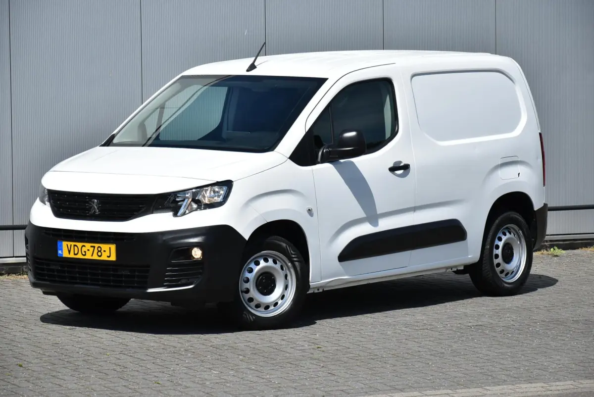 bestel 1.5 BlueHDI Premium