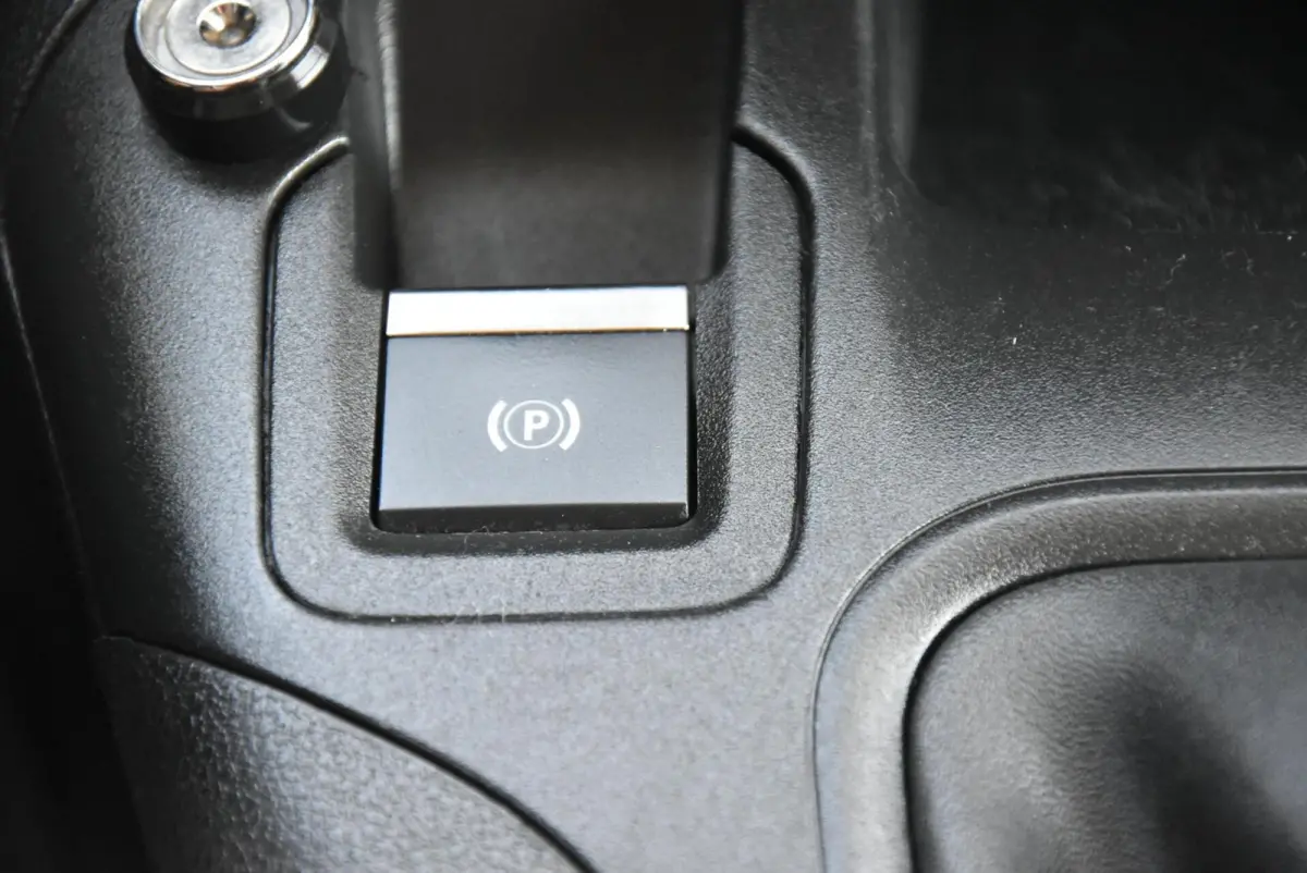 bestel 1.5 BlueHDI Premium