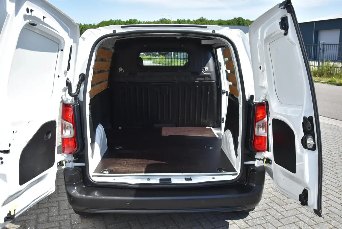 bestel 1.5 BlueHDI Premium