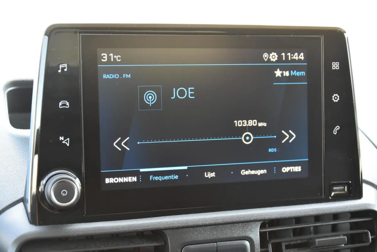bestel 1.5 BlueHDI Premium