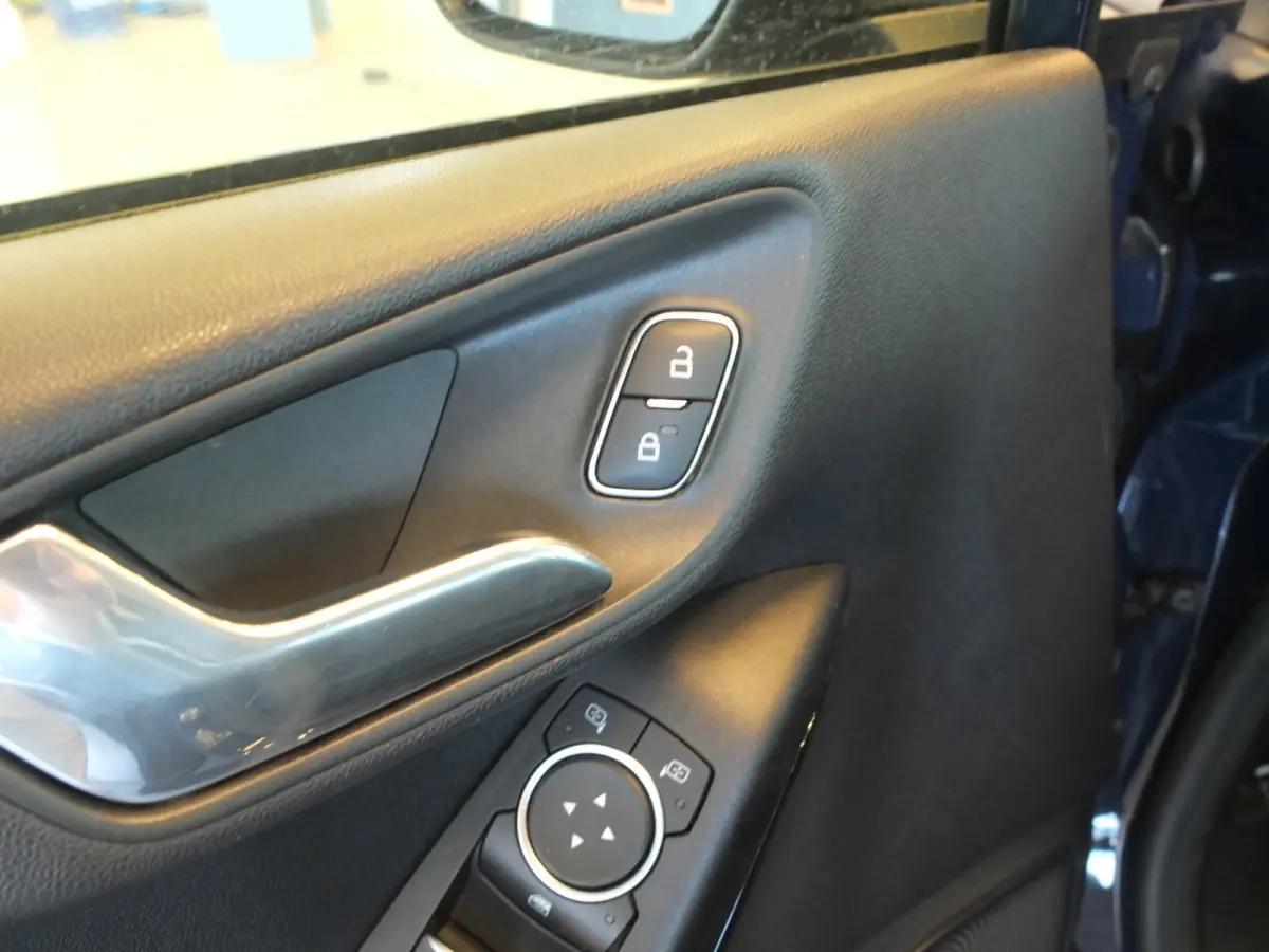 1.0 EcoBoost Connected | CarPlay | Zuinig | Modern | Nette staat