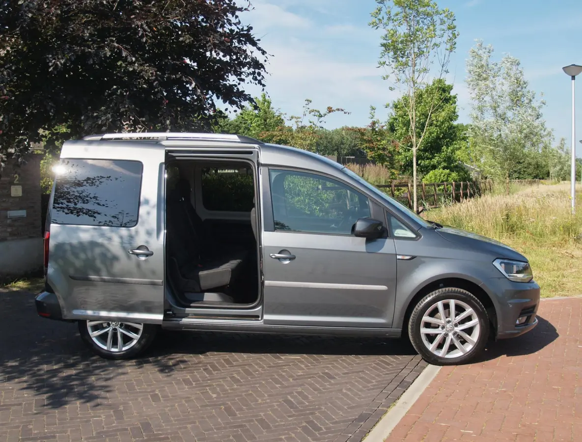 1.0 TSI Trendline 7p 7-Persoons | Dubbele Schuifdeur | Cruise Control | Bluetooth |