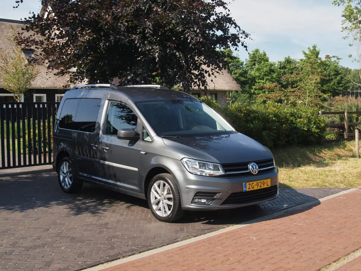 1.0 TSI Trendline 7p 7-Persoons | Dubbele Schuifdeur | Cruise Control | Bluetooth |