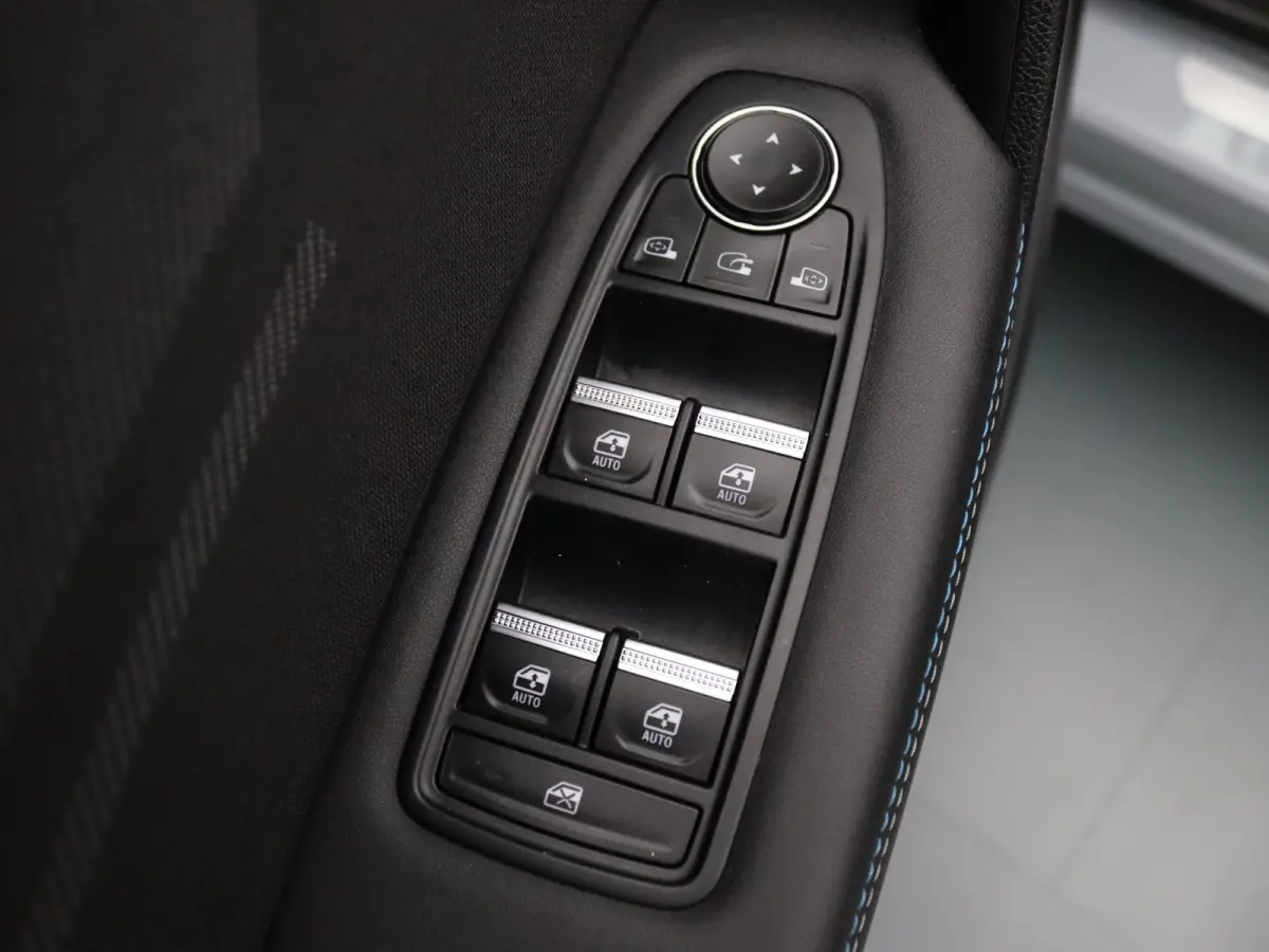 E-Tech full hybrid 145pk esprit Alpine Elektrisch glazen schuif-/kanteldak | Harman Kardon