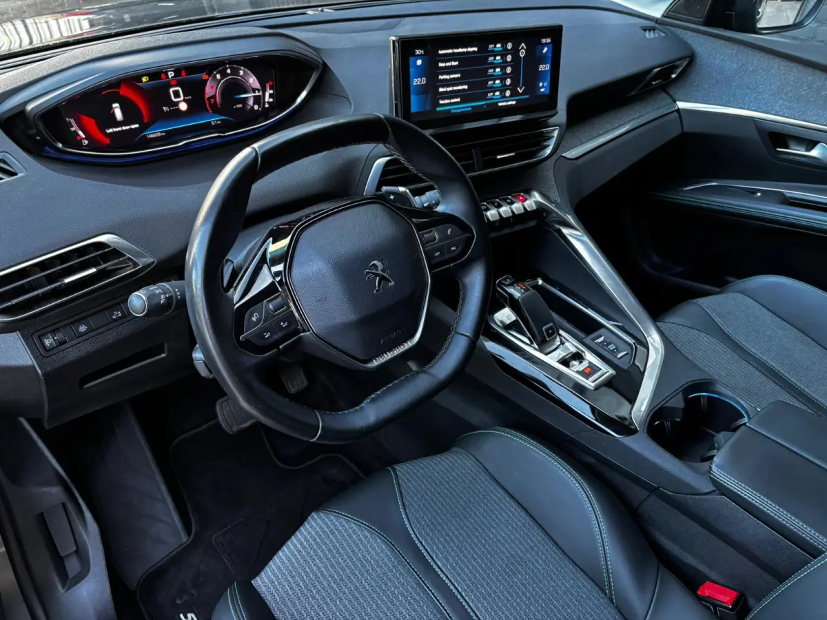 1.2 PureTech Blue Lease Allure |CARPLAY|LEDER|CAMERA|PDC|NAVI|7 PERSOONS|NWE APK