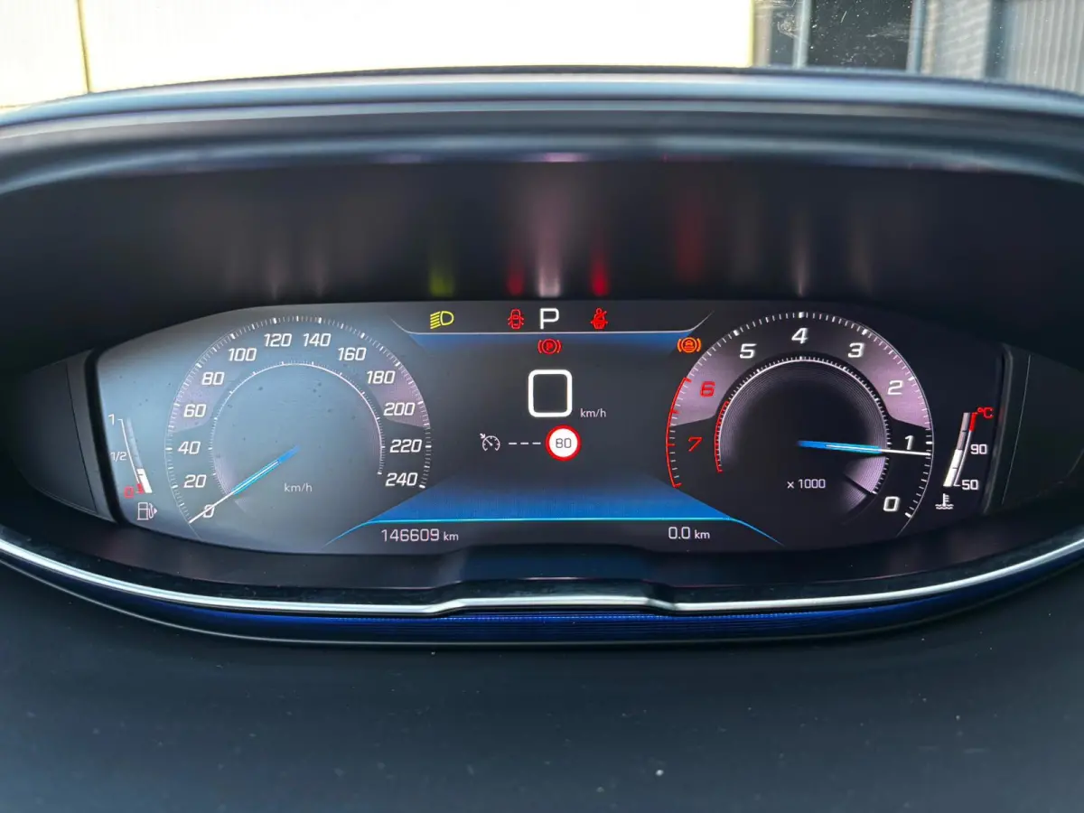 1.2 PureTech Blue Lease Allure |CARPLAY|LEDER|CAMERA|PDC|NAVI|7 PERSOONS|NWE APK