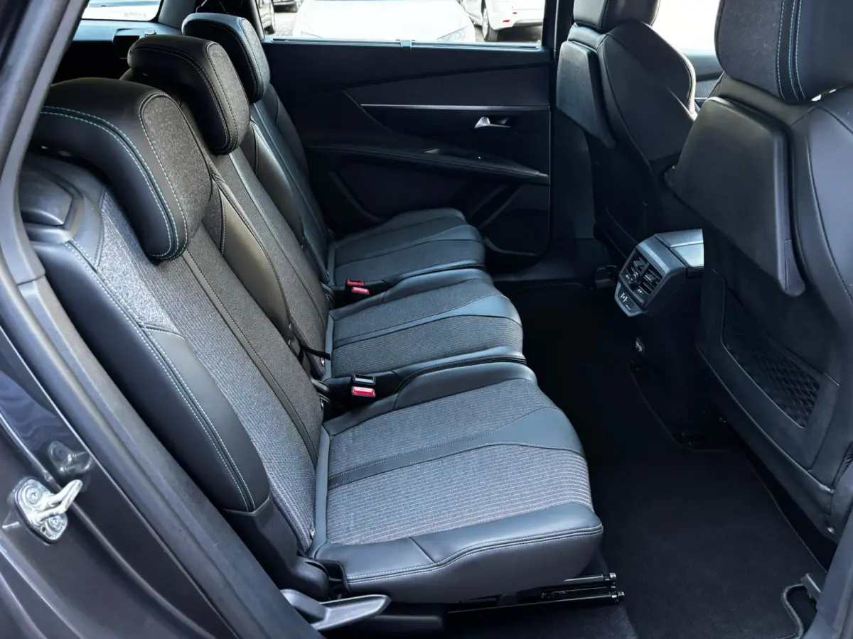 1.2 PureTech Blue Lease Allure |CARPLAY|LEDER|CAMERA|PDC|NAVI|7 PERSOONS|NWE APK