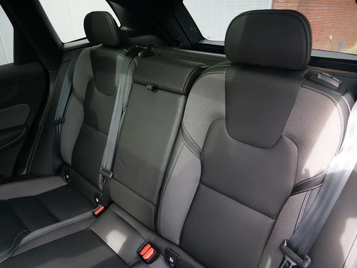 2.0 T6 350Pk Plug-in hybrid AWD Plus Dark Pano-dak / Adaptive Cruise / 360 Camera / Winterpakket