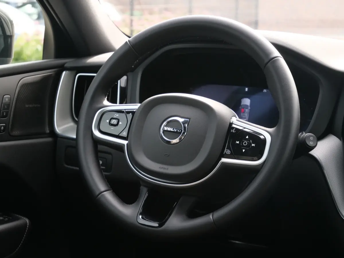 2.0 T6 350Pk Plug-in hybrid AWD Plus Dark Pano-dak / Adaptive Cruise / 360 Camera / Winterpakket