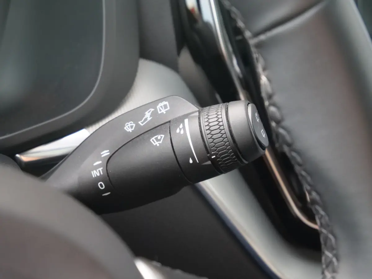 2.0 T6 350Pk Plug-in hybrid AWD Plus Dark Pano-dak / Adaptive Cruise / 360 Camera / Winterpakket