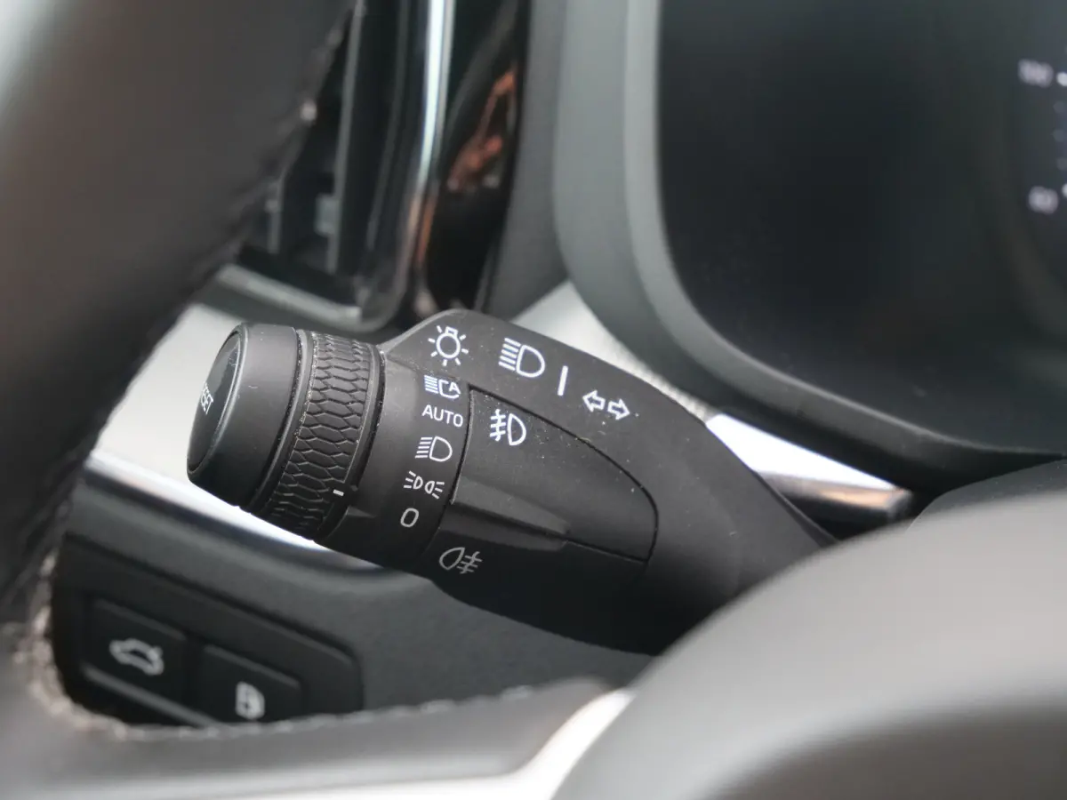 2.0 T6 350Pk Plug-in hybrid AWD Plus Dark Pano-dak / Adaptive Cruise / 360 Camera / Winterpakket