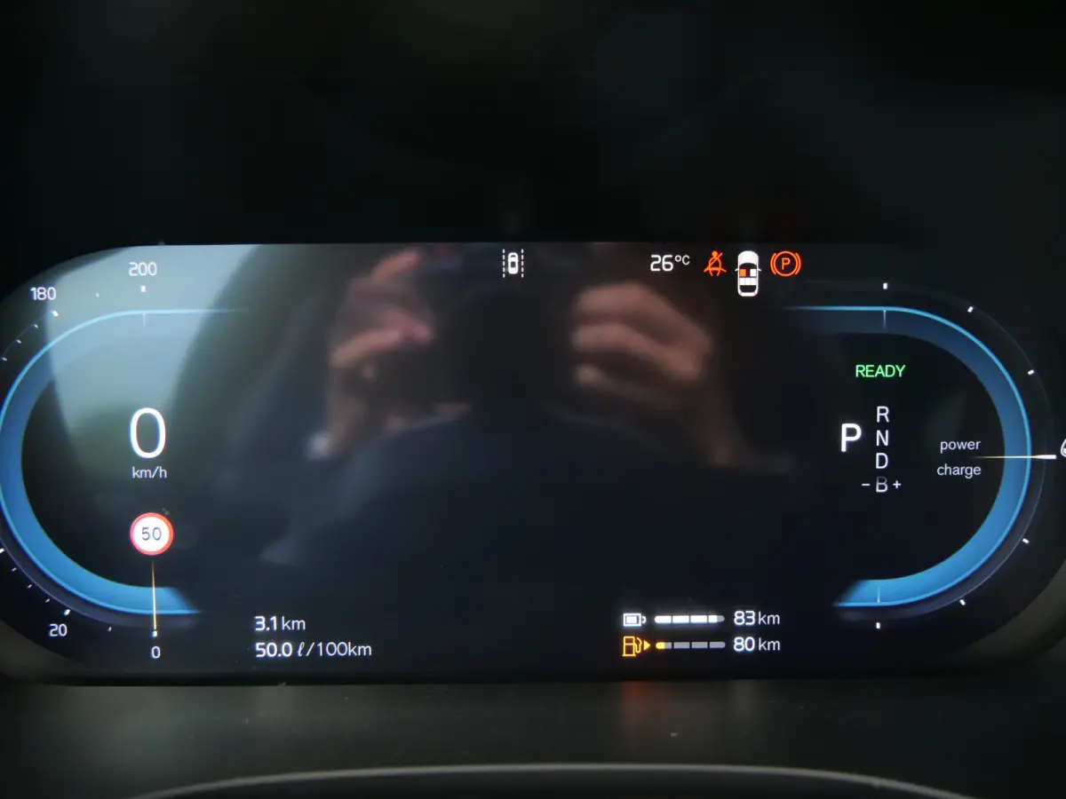 2.0 T6 350Pk Plug-in hybrid AWD Plus Dark Pano-dak / Adaptive Cruise / 360 Camera / Winterpakket