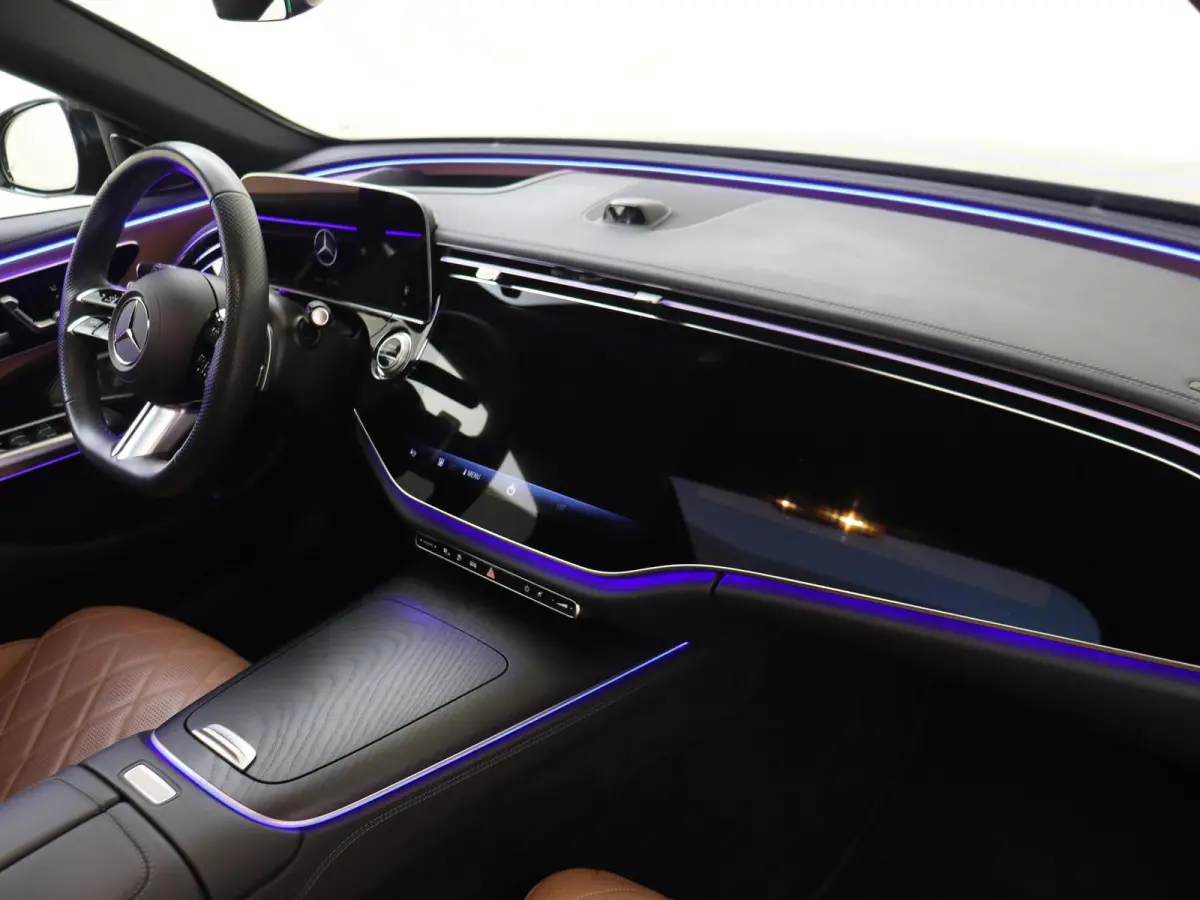 300 e AMG Line Premium Plus /Massage stoelen /Superscreen /Rijassistentiepakket plus /Burmester 4D /HUD
