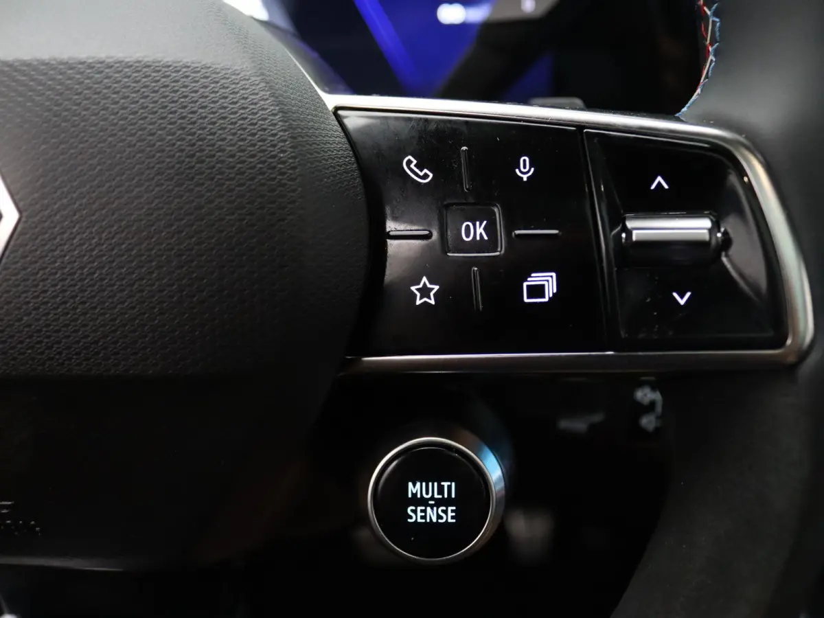 E-Tech full hybrid 200 esprit Alpine Panoramadak | Head-up display