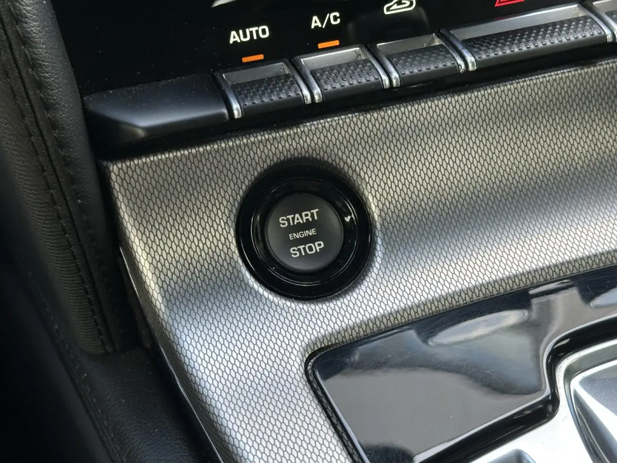 3.0 V6 | Sportuitlaat/Navi/Camera/Geh.Stoel/Stoelverw.