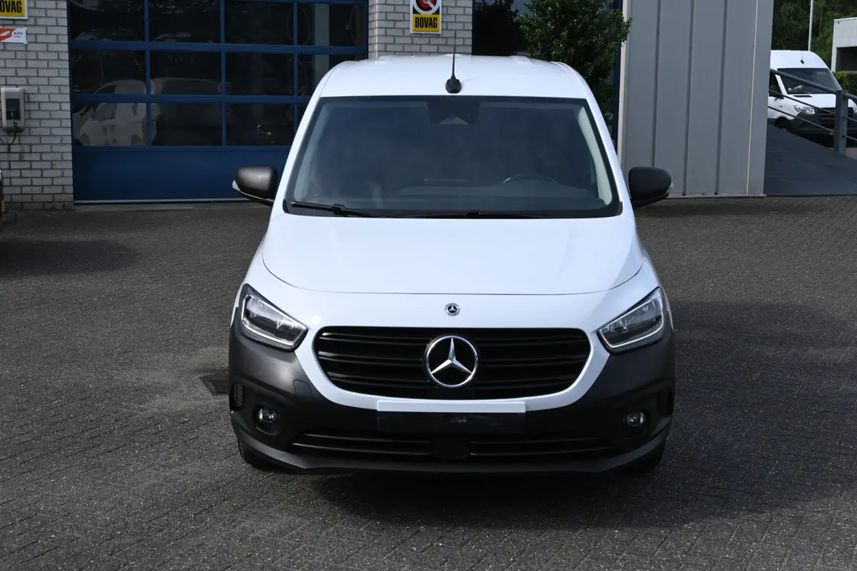 110 CDI L1 Pro 3-Zits, Camera, Apple Carplay/Android Auto