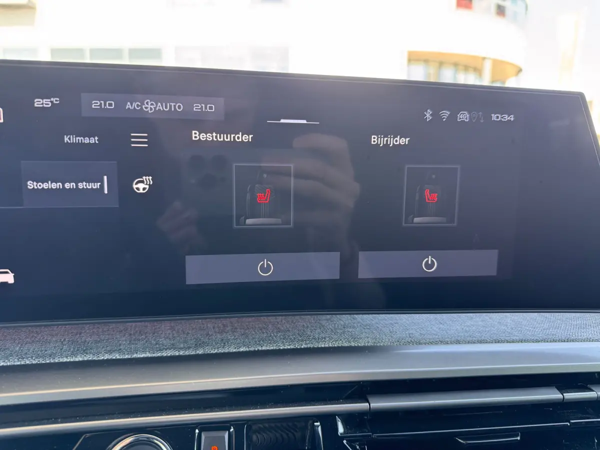 1.2 Hybrid 145PK GT Automaat | Stoel + Stuurverwarming | Camera | Elektrische Achterklep | Apple Carplay / Android Auto (Draadloos) | Navigatie | Sfeerverlichting | Keyless | | Cruise contro