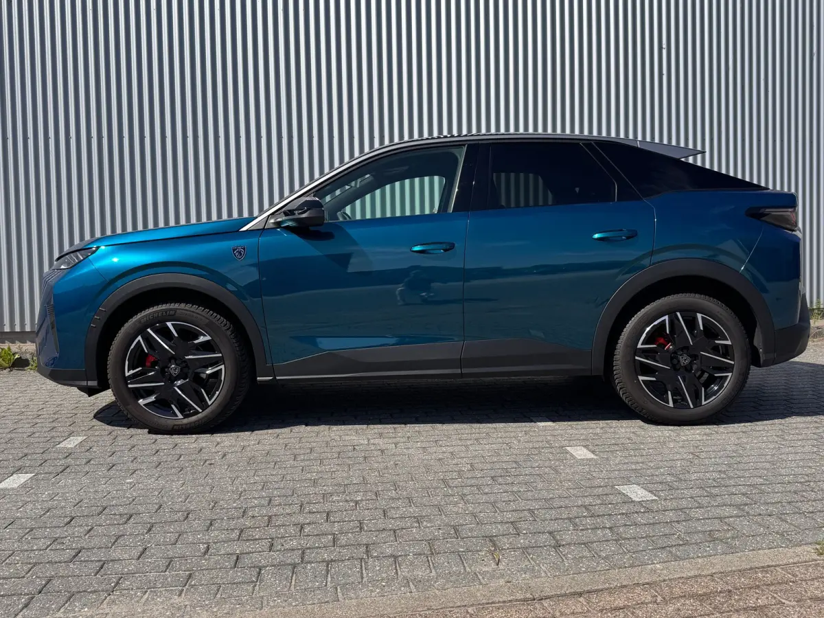 1.2 Hybrid 145PK GT Automaat | Stoel + Stuurverwarming | Camera | Elektrische Achterklep | Apple Carplay / Android Auto (Draadloos) | Navigatie | Sfeerverlichting | Keyless | | Cruise contro