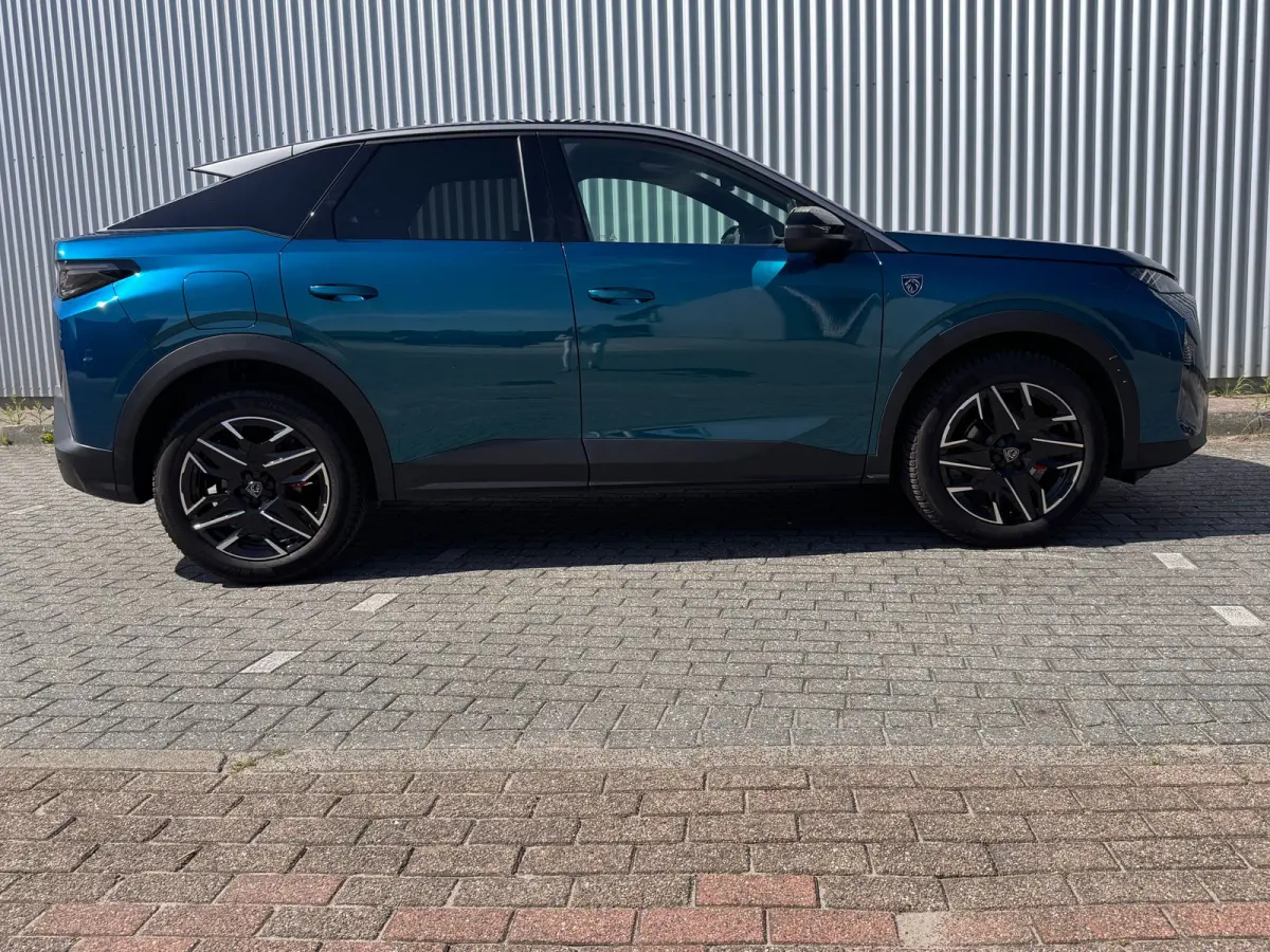 1.2 Hybrid 145PK GT Automaat | Stoel + Stuurverwarming | Camera | Elektrische Achterklep | Apple Carplay / Android Auto (Draadloos) | Navigatie | Sfeerverlichting | Keyless | | Cruise contro