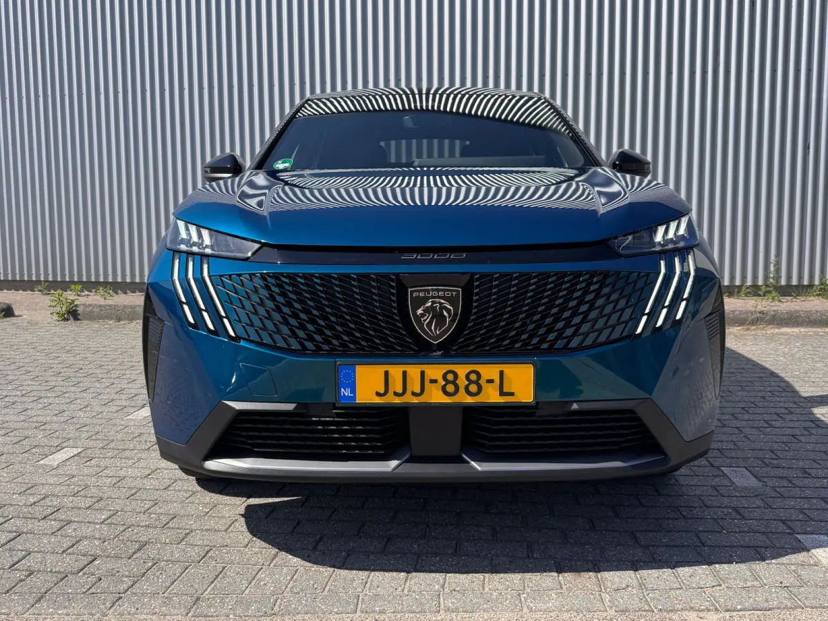 1.2 Hybrid 145PK GT Automaat | Stoel + Stuurverwarming | Camera | Elektrische Achterklep | Apple Carplay / Android Auto (Draadloos) | Navigatie | Sfeerverlichting | Keyless | | Cruise contro