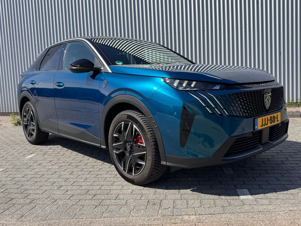 1.2 Hybrid 145PK GT Automaat | Stoel + Stuurverwarming | Camera | Elektrische Achterklep | Apple Carplay / Android Auto (Draadloos) | Navigatie | Sfeerverlichting | Keyless | | Cruise contro