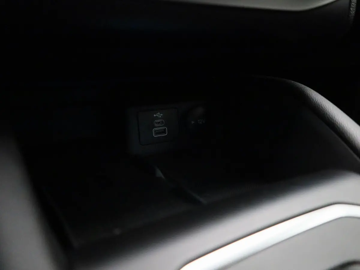 Clipper 1.0i EcoBoost MHEV 114kW Active X DCT | Automaat | Achteruitrijcamera | Stoelverwarming | Stuurverwarming |