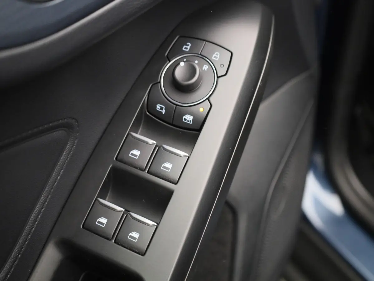 Clipper 1.0i EcoBoost MHEV 114kW Active X DCT | Automaat | Achteruitrijcamera | Stoelverwarming | Stuurverwarming |