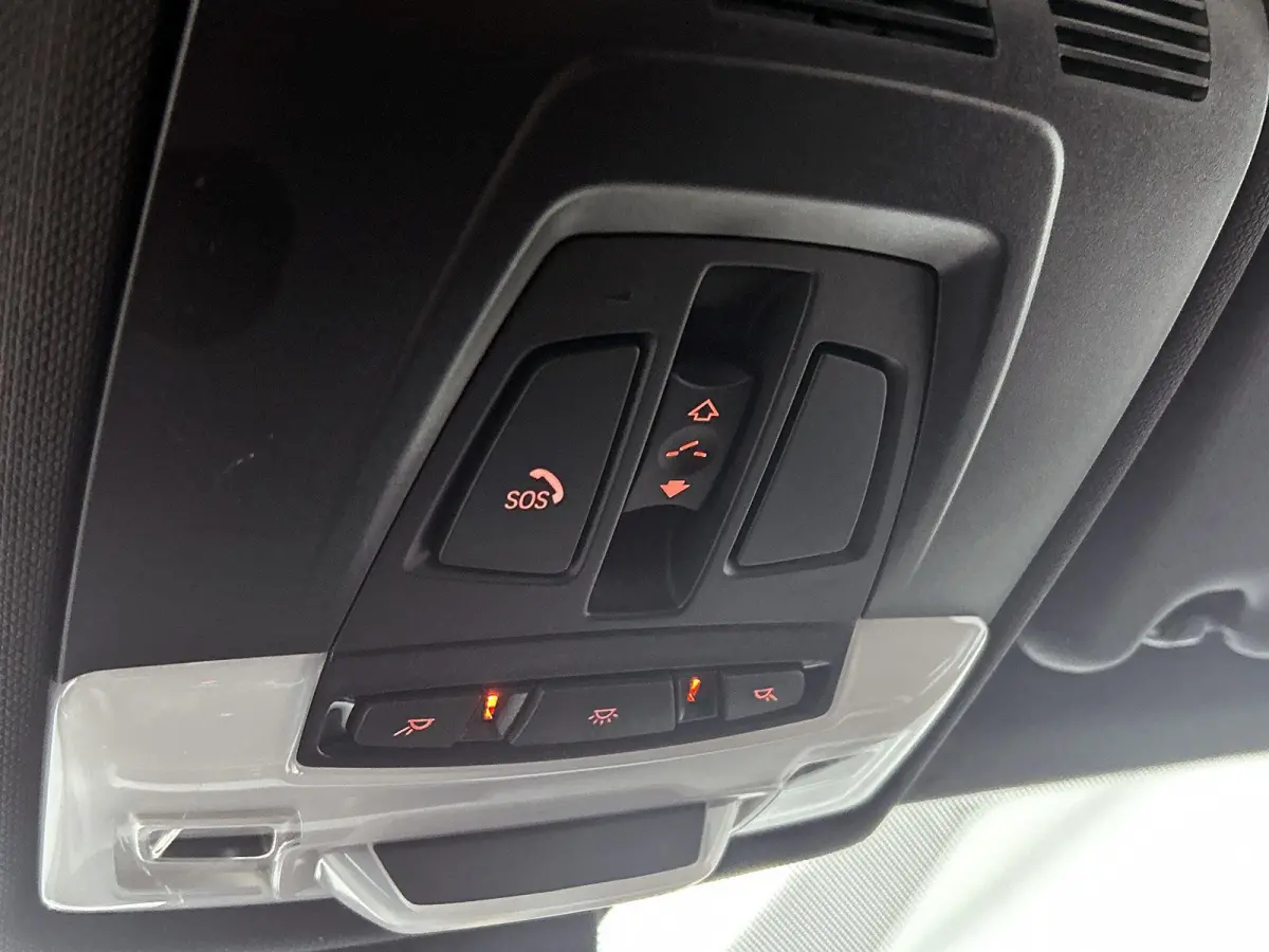 sDrive18i Executive Edition | PANORAMADAK | M-SPORT | HEAD UP DISPLAY | STOELVERWARMING | ELEKTRISCHE KOFFERKLEP | CLIMATE CONTROL | CRUISE CONTROL |
