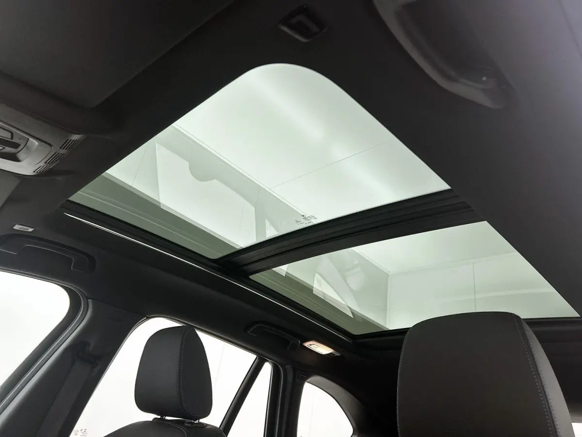 sDrive18i Executive Edition | PANORAMADAK | M-SPORT | HEAD UP DISPLAY | STOELVERWARMING | ELEKTRISCHE KOFFERKLEP | CLIMATE CONTROL | CRUISE CONTROL |