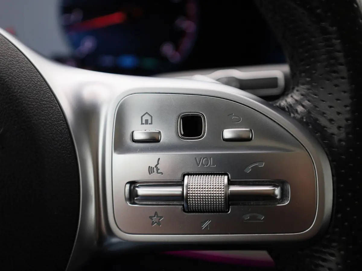 450 4MATIC Premium Plus | Automaat | Apple Carplay / Android Auto | Panoramadak | Burmester | Luchtvering | Achteruitrijcamera | Parkeersensoren |