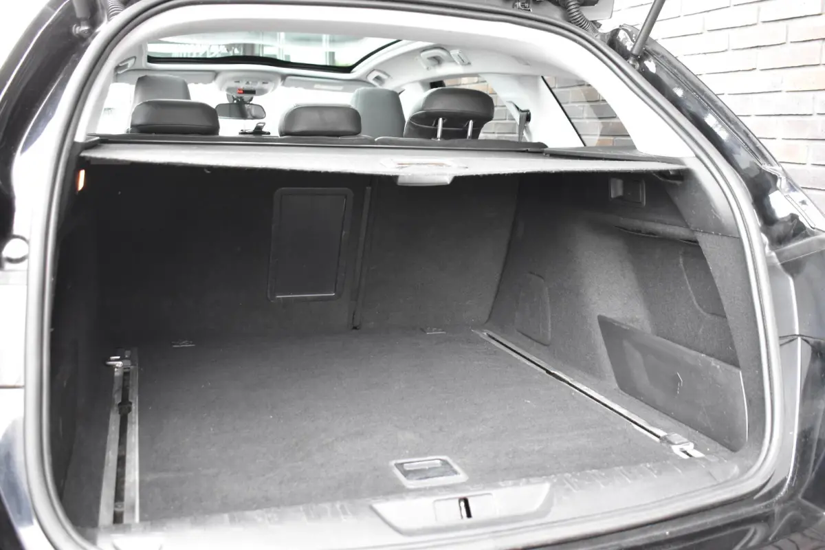 1.2 PureTech Blue Lease Premium