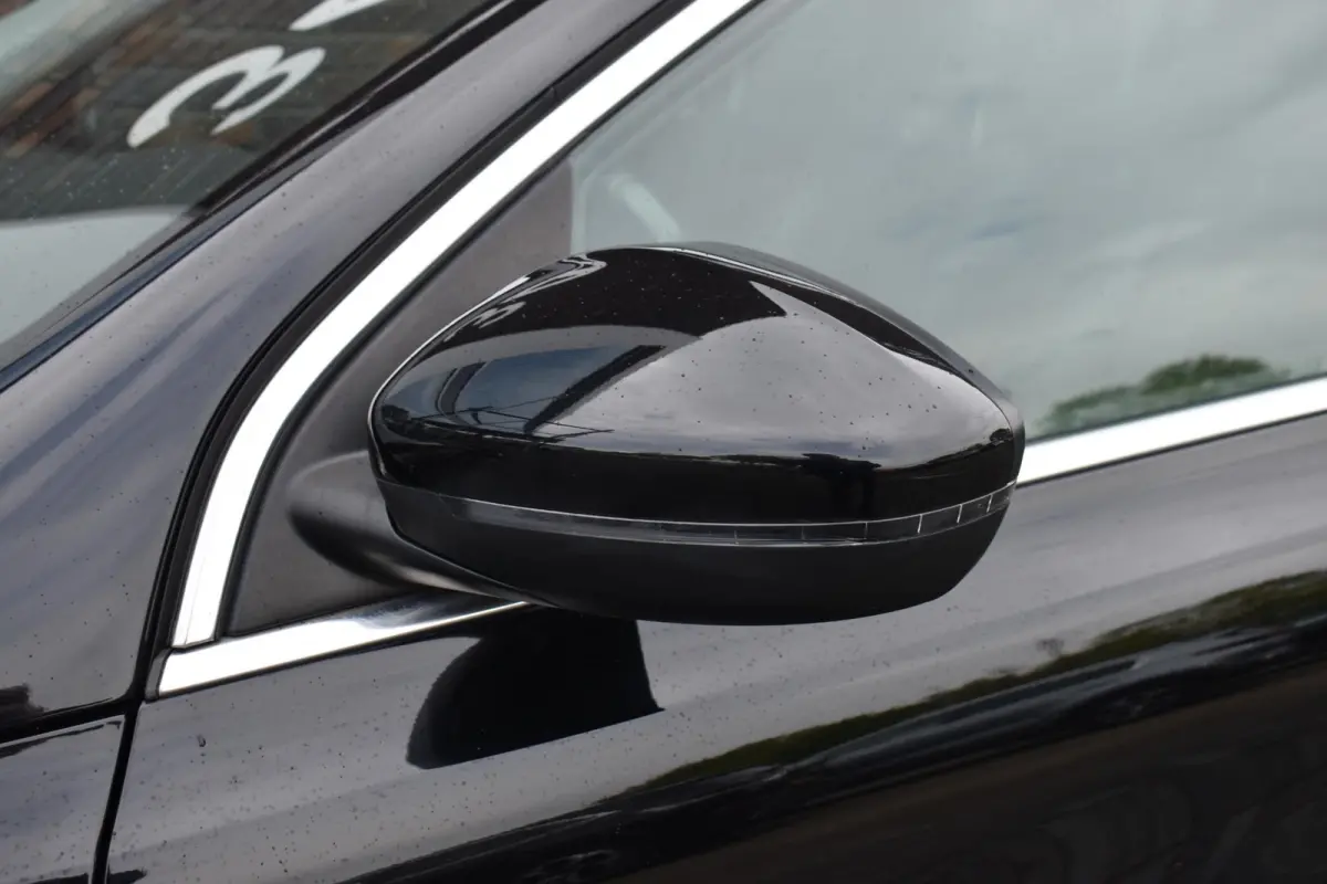 1.2 PureTech Blue Lease Premium