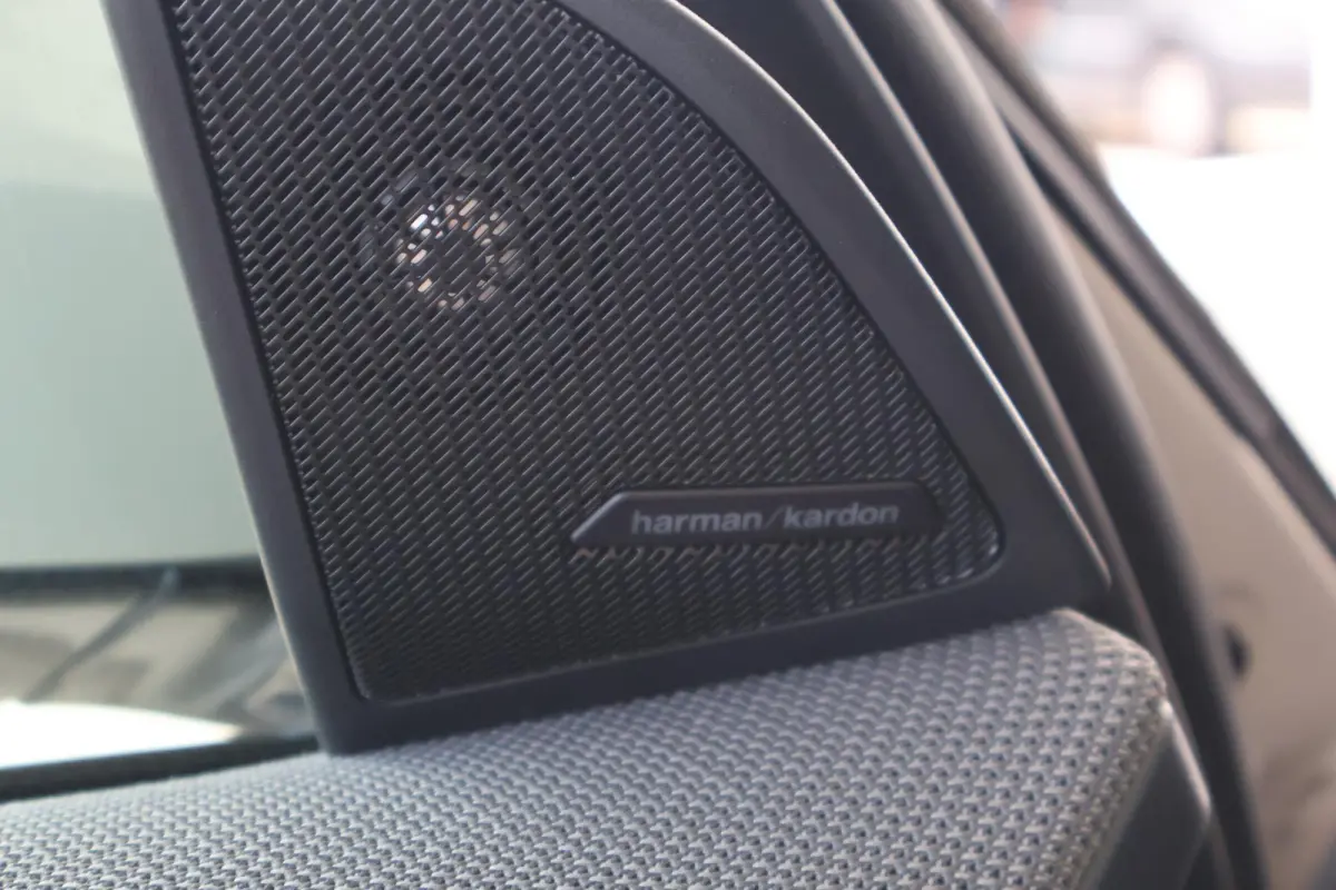 20 xDrive | M Sport | Trekhaak | Panoramadak | Harman Kardon