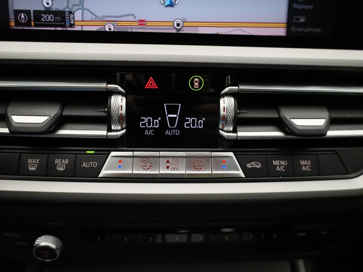 330e Business Edition Plus | ACC | Achteruitrijcamera | Lane Assist | Climate Control | Apple Carplay/Android Auto |