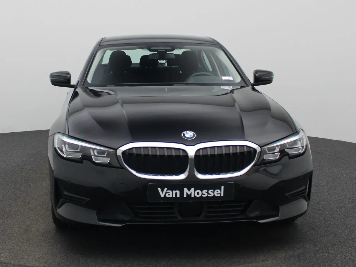 330e Business Edition Plus | ACC | Achteruitrijcamera | Lane Assist | Climate Control | Apple Carplay/Android Auto |