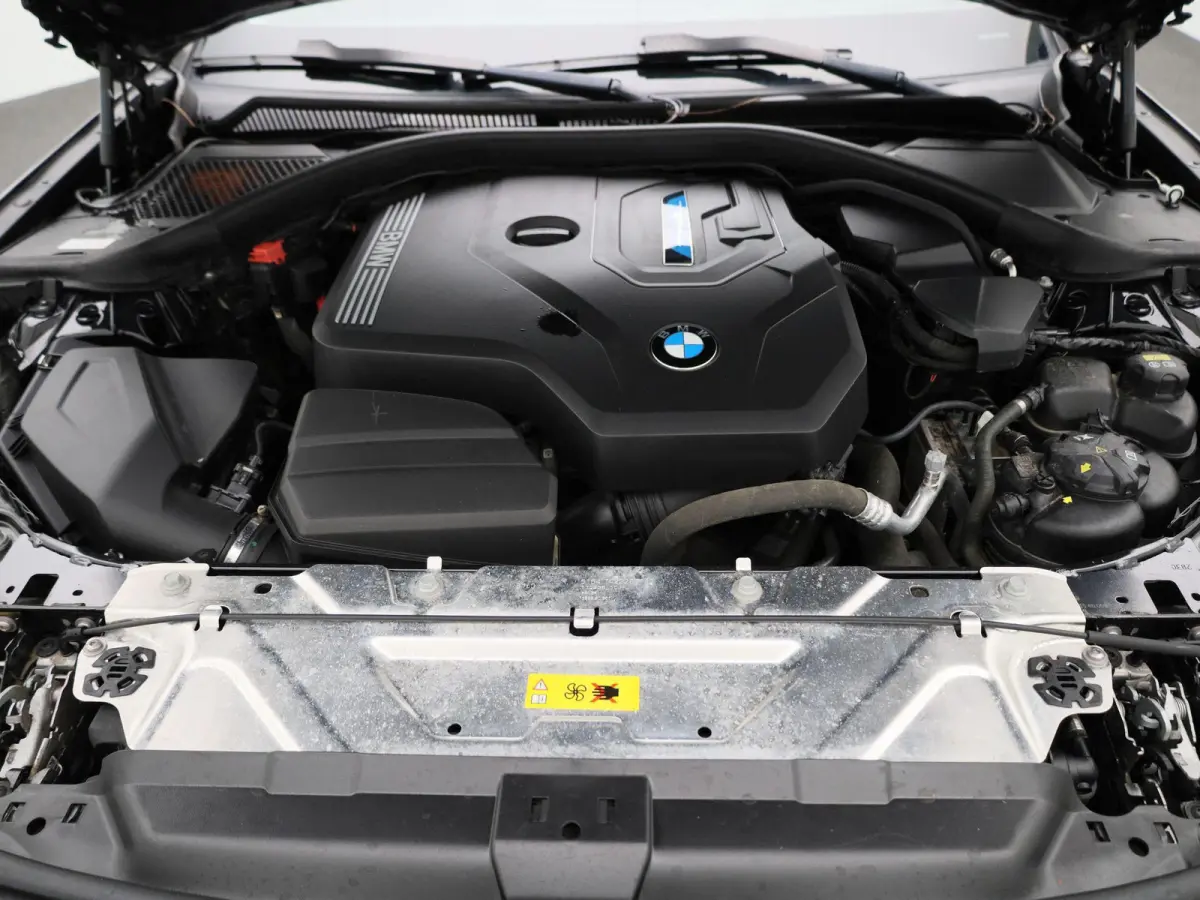 330e Business Edition Plus | ACC | Achteruitrijcamera | Lane Assist | Climate Control | Apple Carplay/Android Auto |