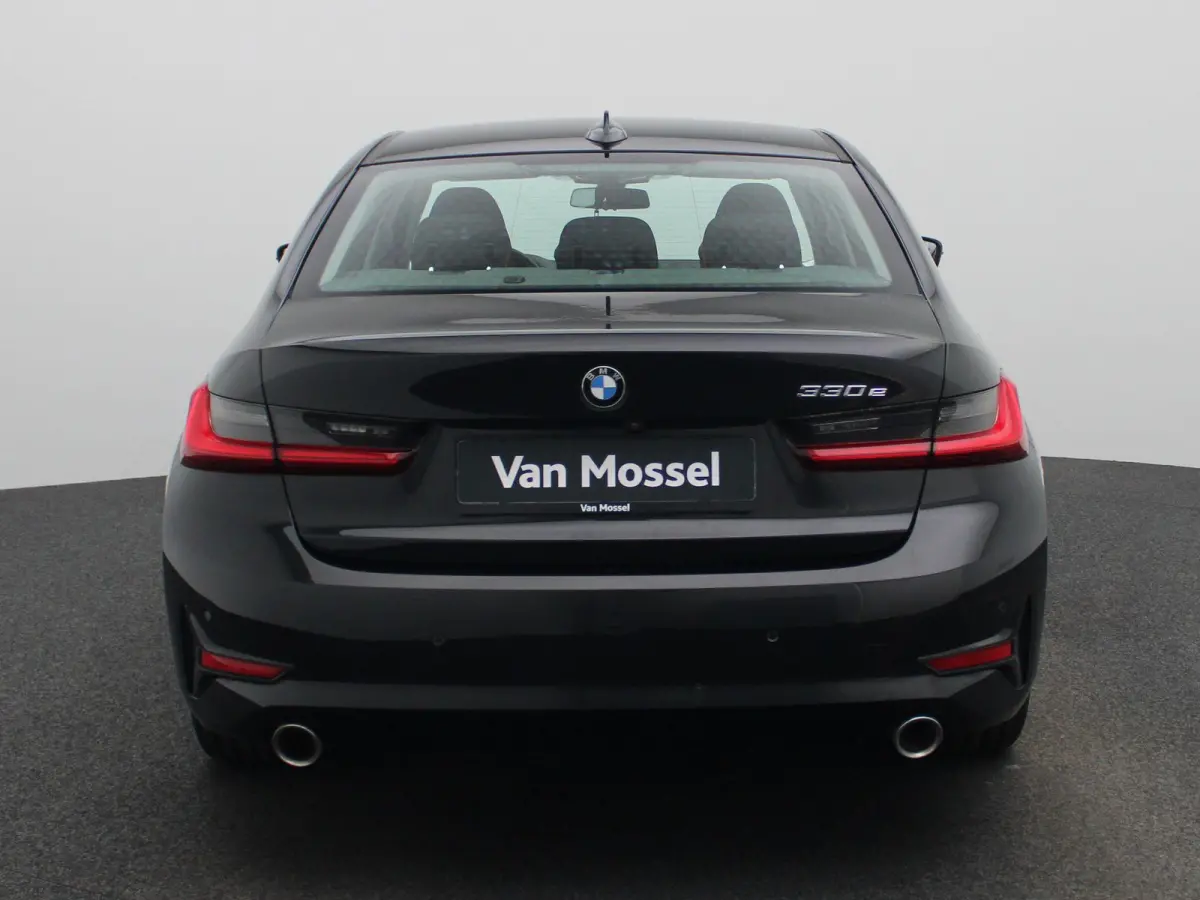 330e Business Edition Plus | ACC | Achteruitrijcamera | Lane Assist | Climate Control | Apple Carplay/Android Auto |