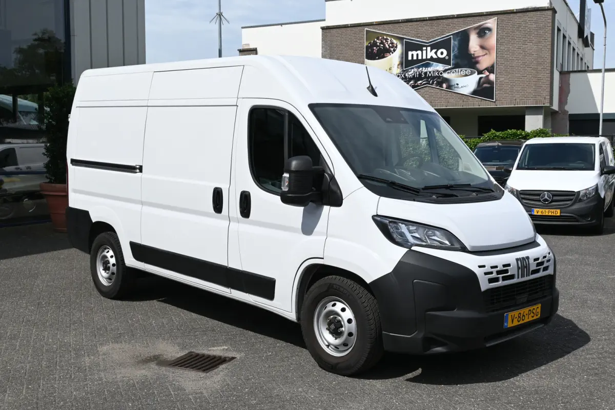 L2H2 140 pk 3.5t Camera, 270 Graden achterdeuren