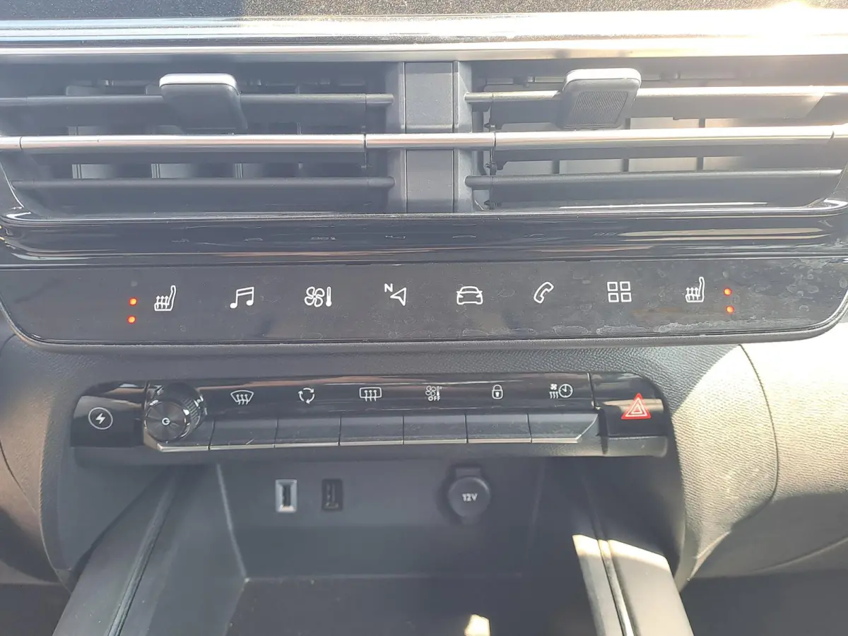 1.6 Plug-in Hybrid 225 Shine