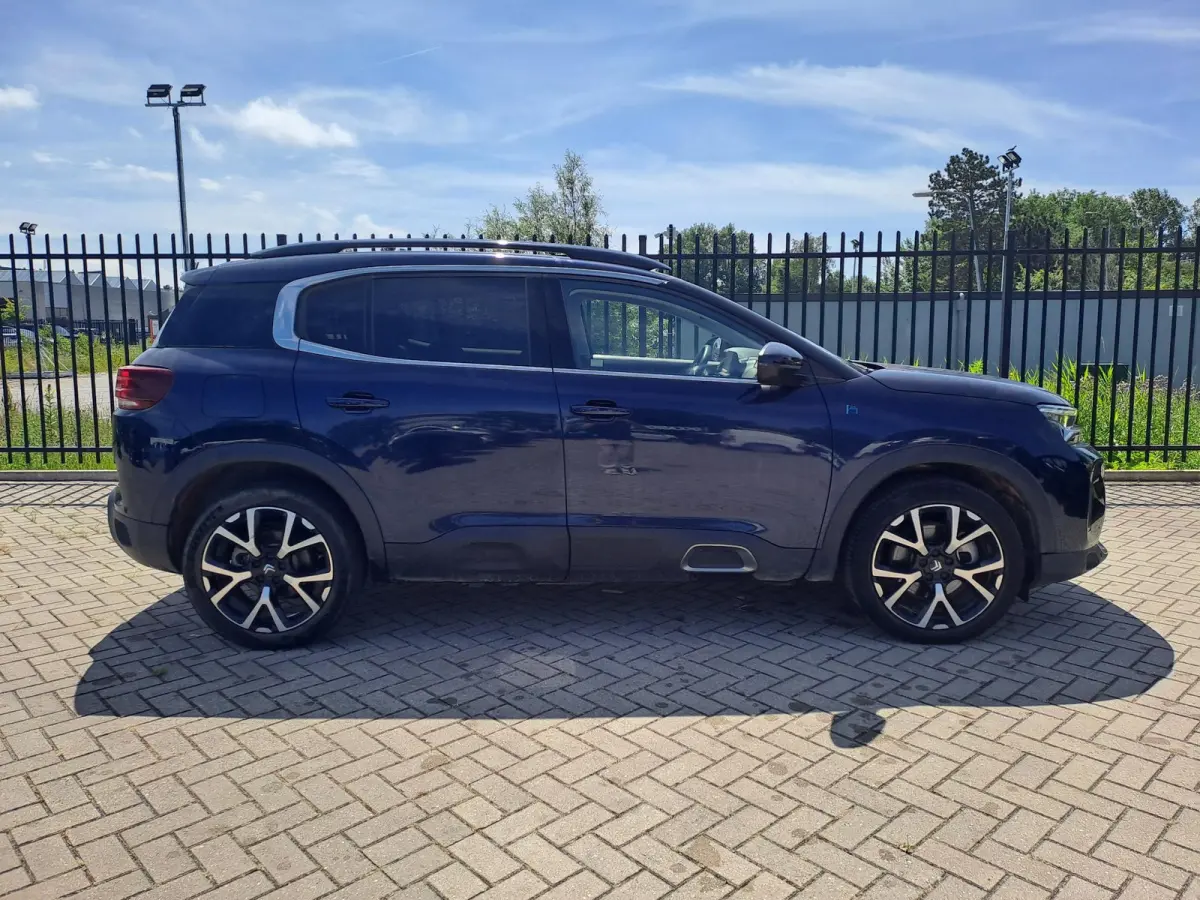 1.6 Plug-in Hybrid 225 Shine