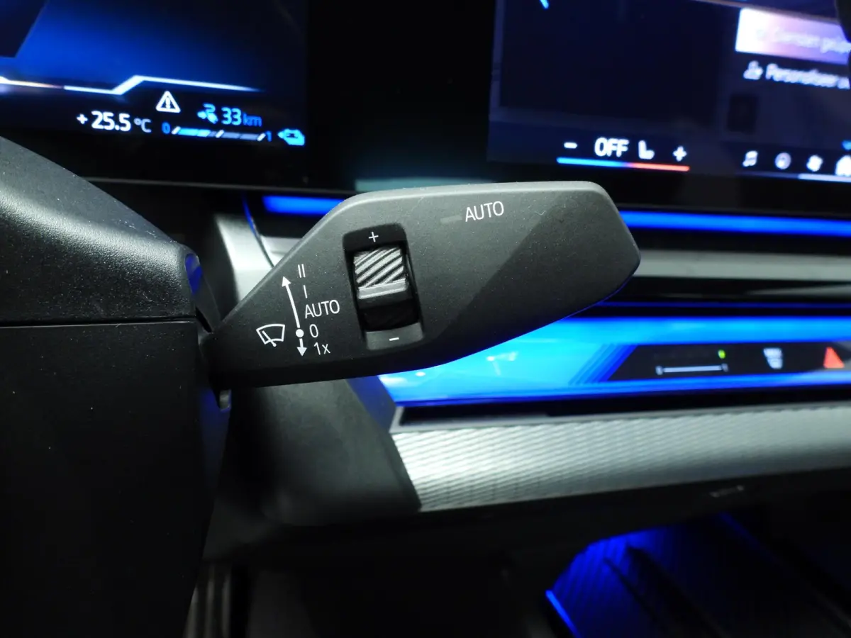 550e xDrive M-Sportpakket Pro | LED | HUD | Adaptief onderstel | Achterasbesturing | Active Cruise  | Harman-Kardon Sound | 360 Camera | Alu wielen 20 inch