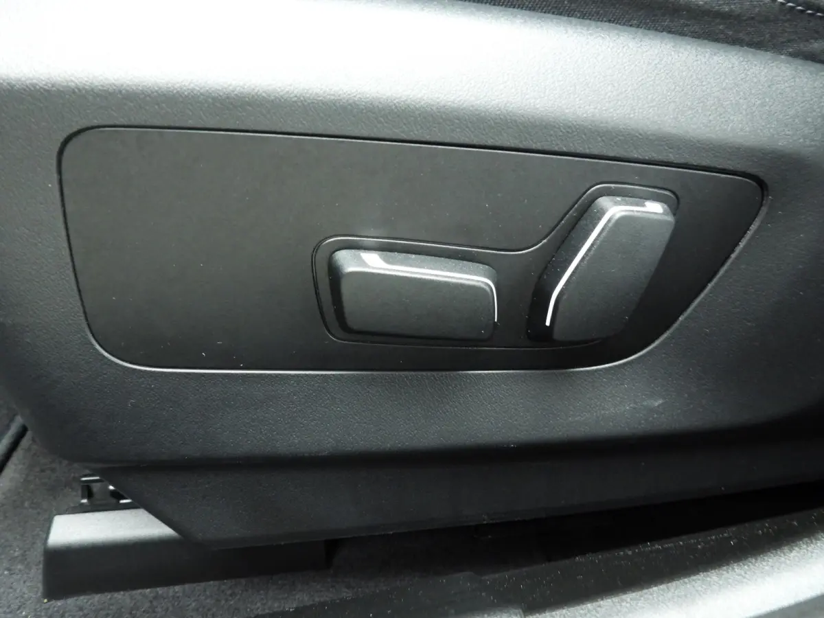 550e xDrive M-Sportpakket Pro | LED | HUD | Adaptief onderstel | Achterasbesturing | Active Cruise  | Harman-Kardon Sound | 360 Camera | Alu wielen 20 inch