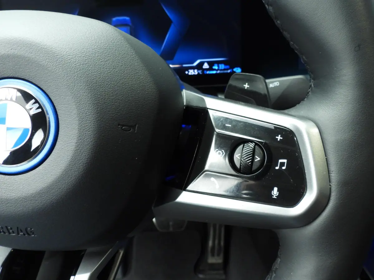 550e xDrive M-Sportpakket Pro | LED | HUD | Adaptief onderstel | Achterasbesturing | Active Cruise  | Harman-Kardon Sound | 360 Camera | Alu wielen 20 inch